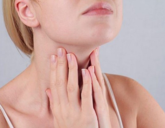 Ung thư vòm họng: Dấu hiệu, nguyên nhân và cách điều trị
